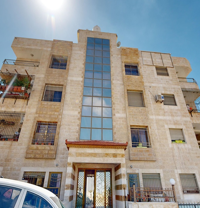 شقة رقم 3081/132 حوض 3 رجم الجيش