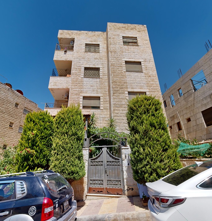 شقة رقم 1597/132 حوض جحره الجنوبي 51