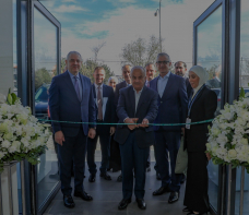 بنك الإسكان يفتتح 